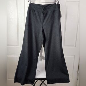 SPANX NWT Casual Straight Leg Pants